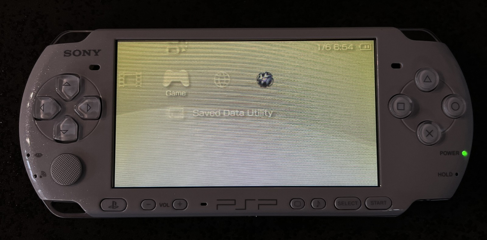 SONY PSP-3000 Console White Complete in Box Region Free w/4GB – Very Good
