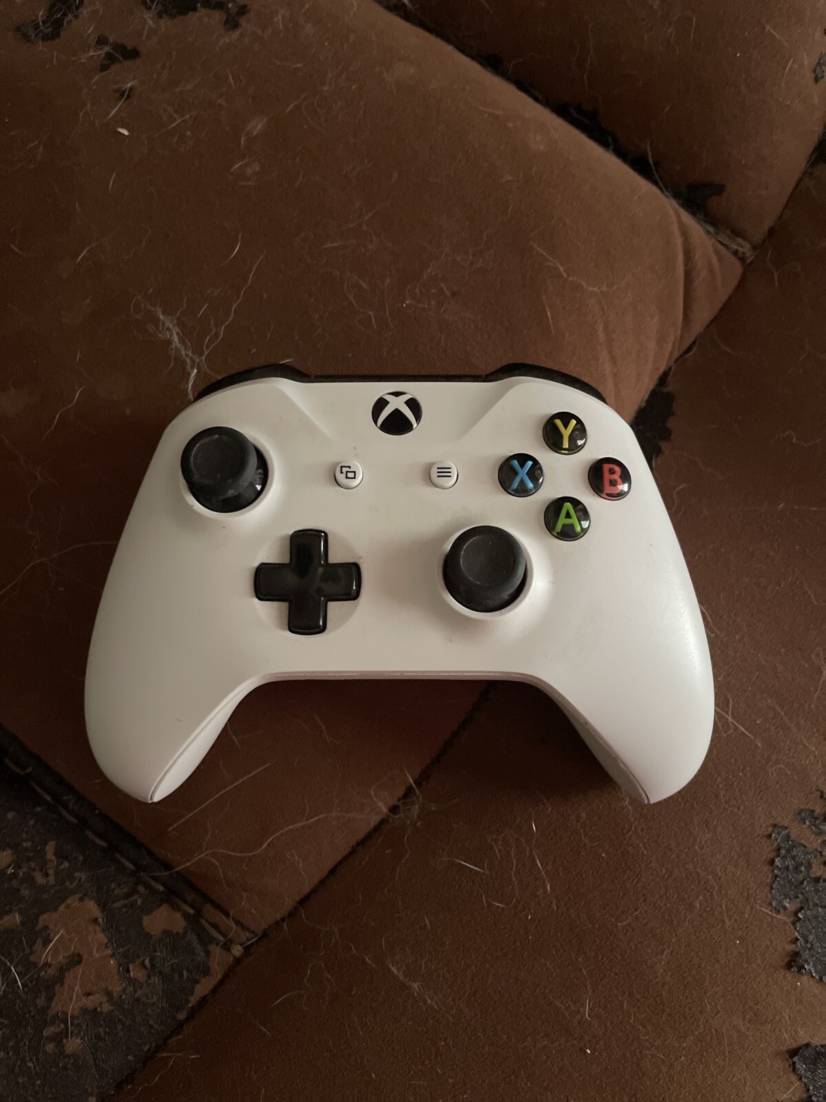 Xbox One X 1tb Robot White Special Edition