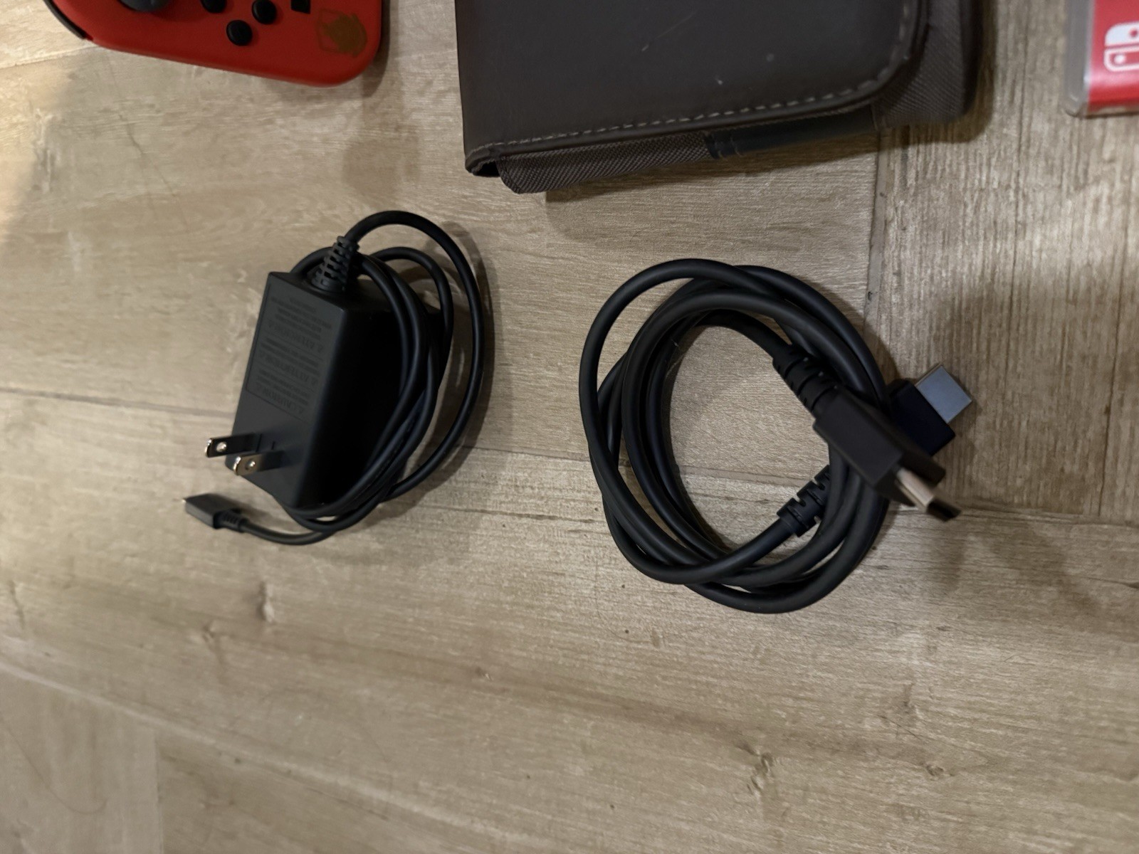 Nintendo Switch Oled Scarlet And Violet Edition + Extra Controller + Game