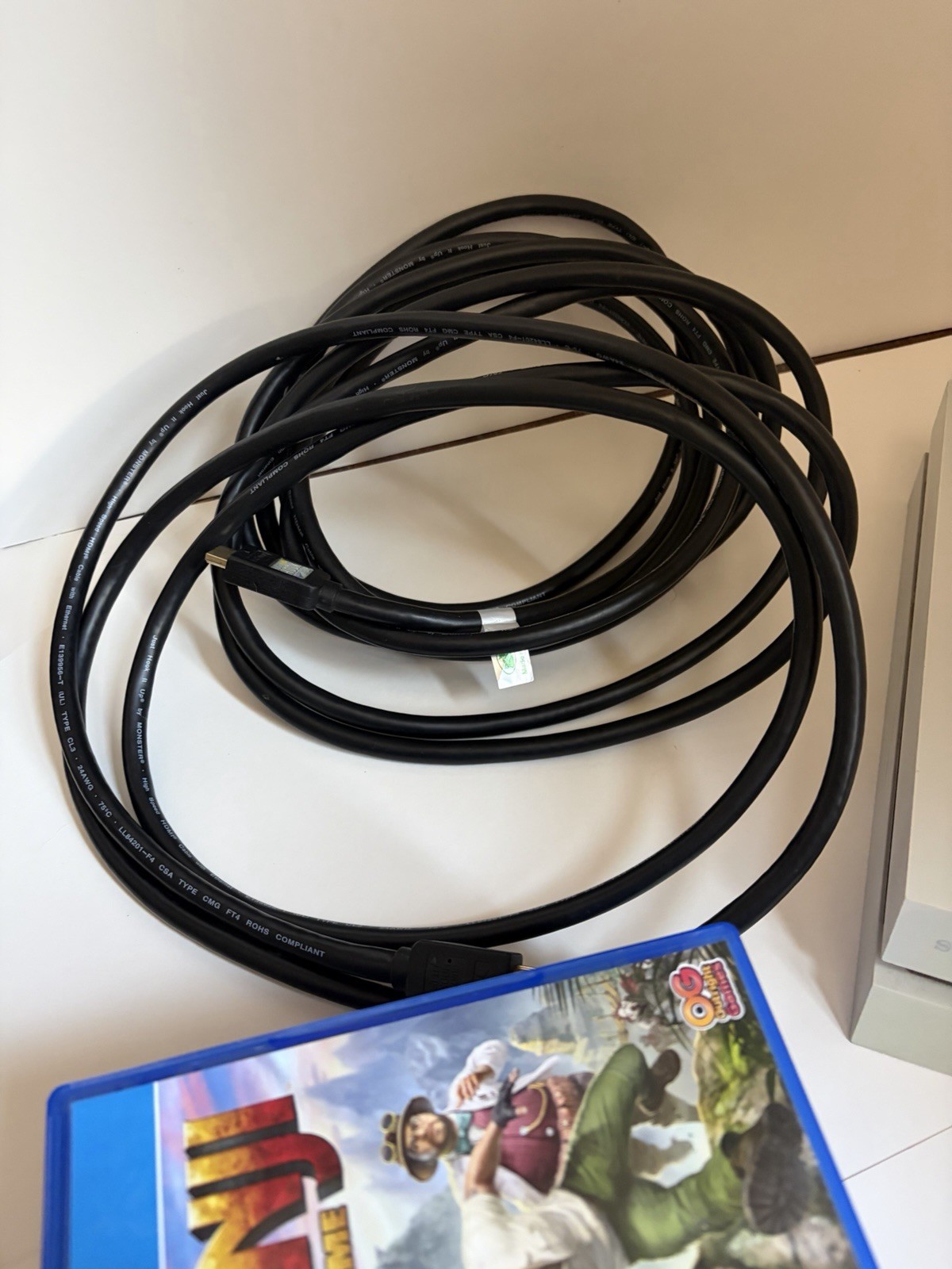 Sony PlayStation 4 PS4 White 500GB Console OEM Controllers Cords x7 Games Bundle