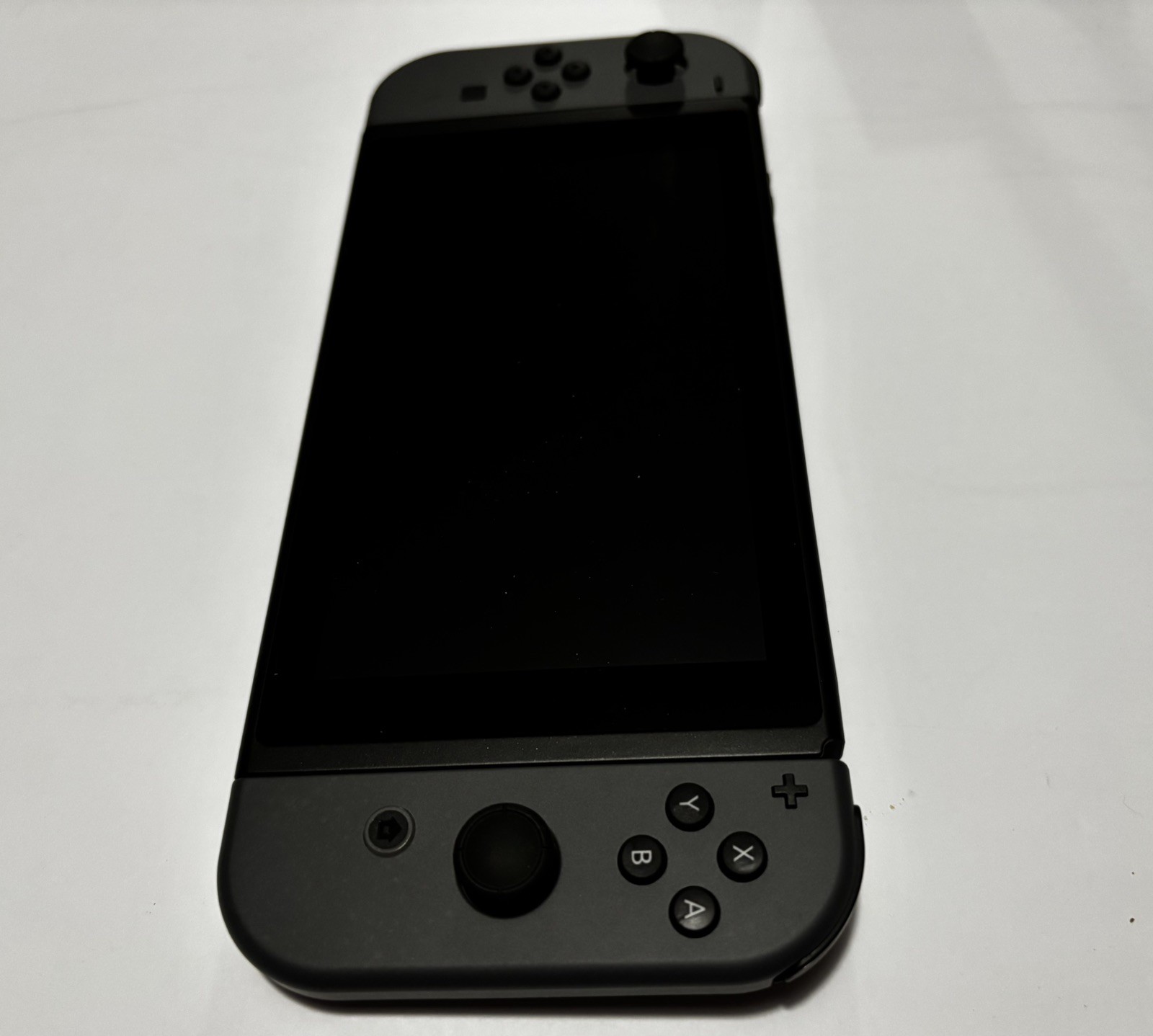 Nintendo Switch Handheld Console 32GB w/ Gray Joycons HAC-001
