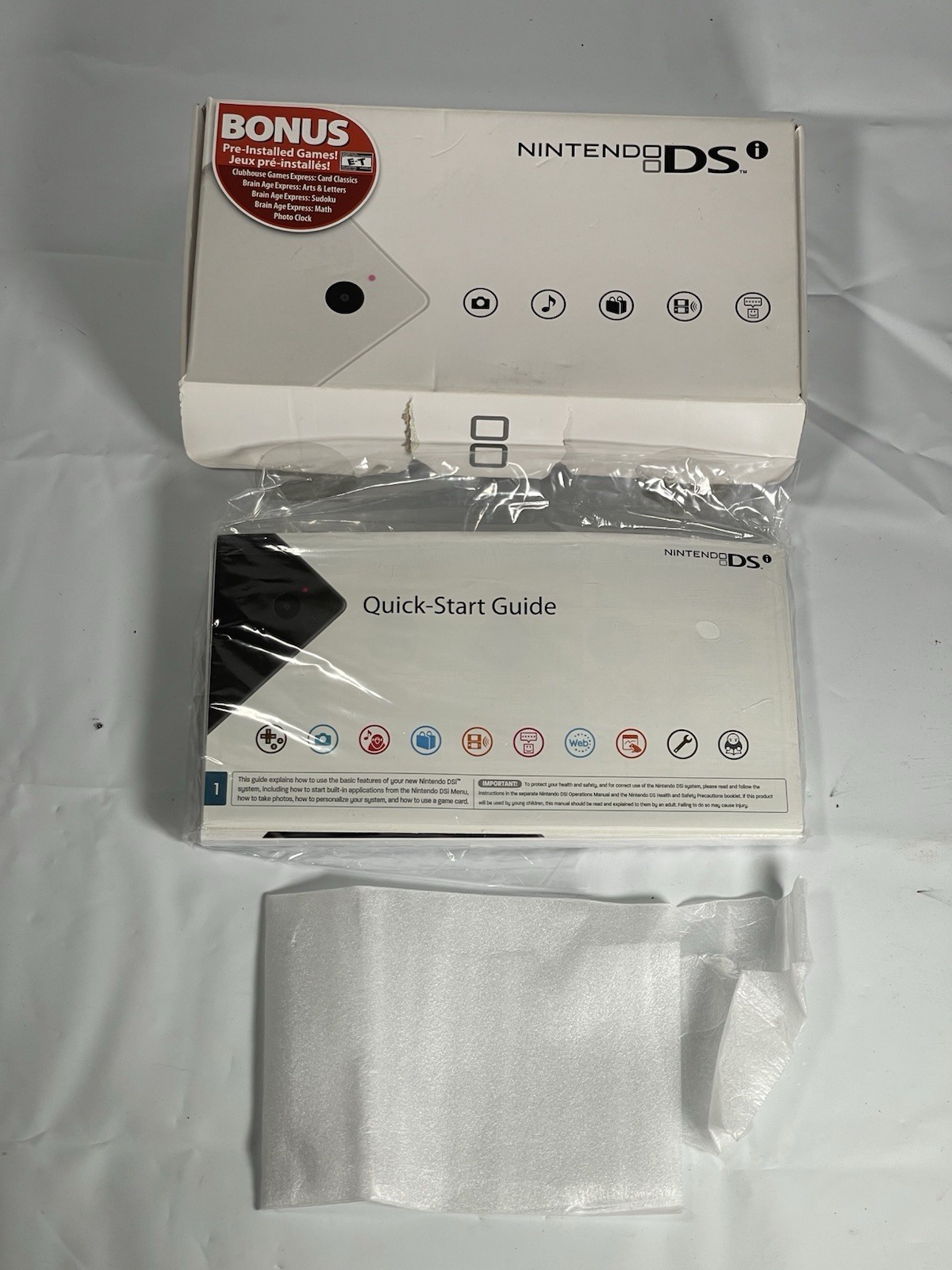 Nintendo DSi White Console in Original Box