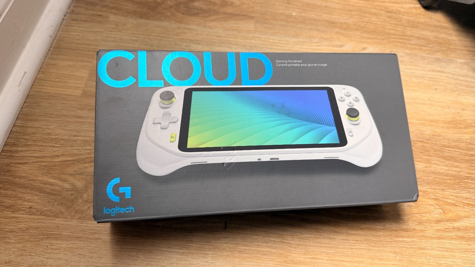 Logitech G Cloud Gaming Handheld, Portable Gaming Console