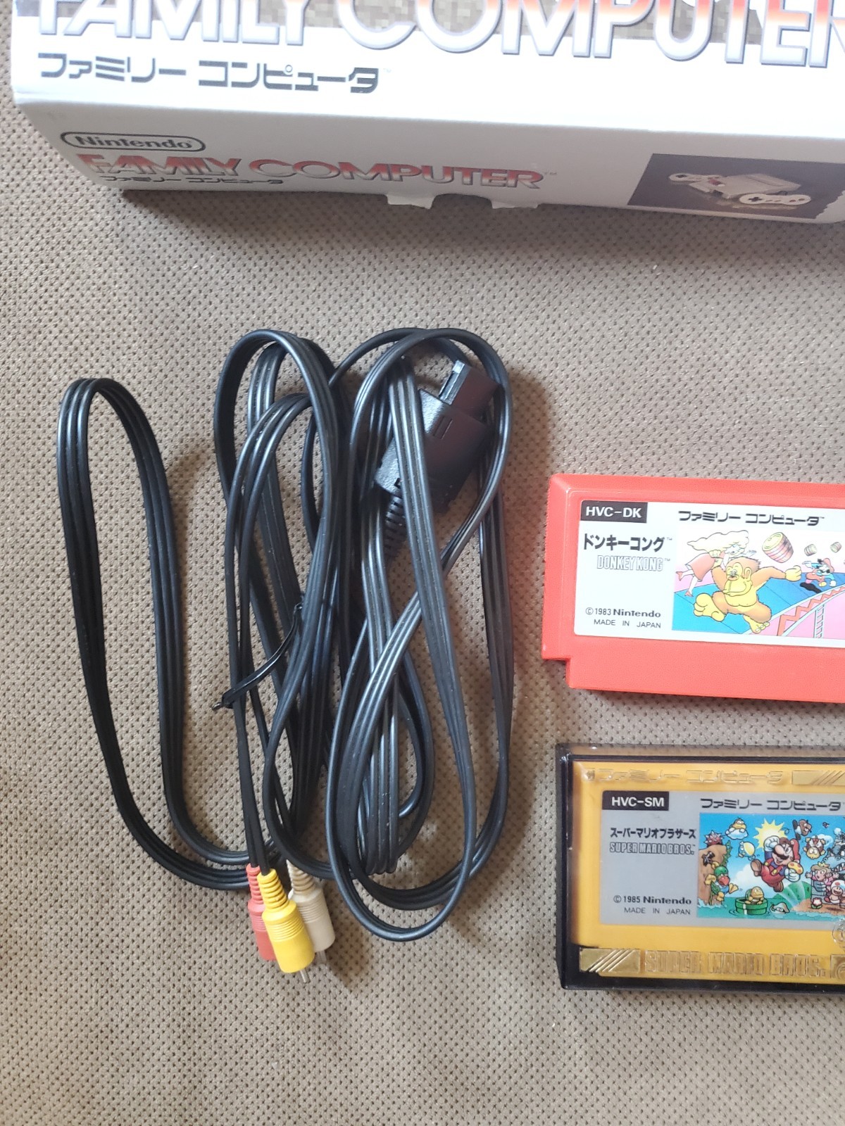 New Famicom Console AV NES HVC-101 Super mario bros Japan Box Manual 4 games