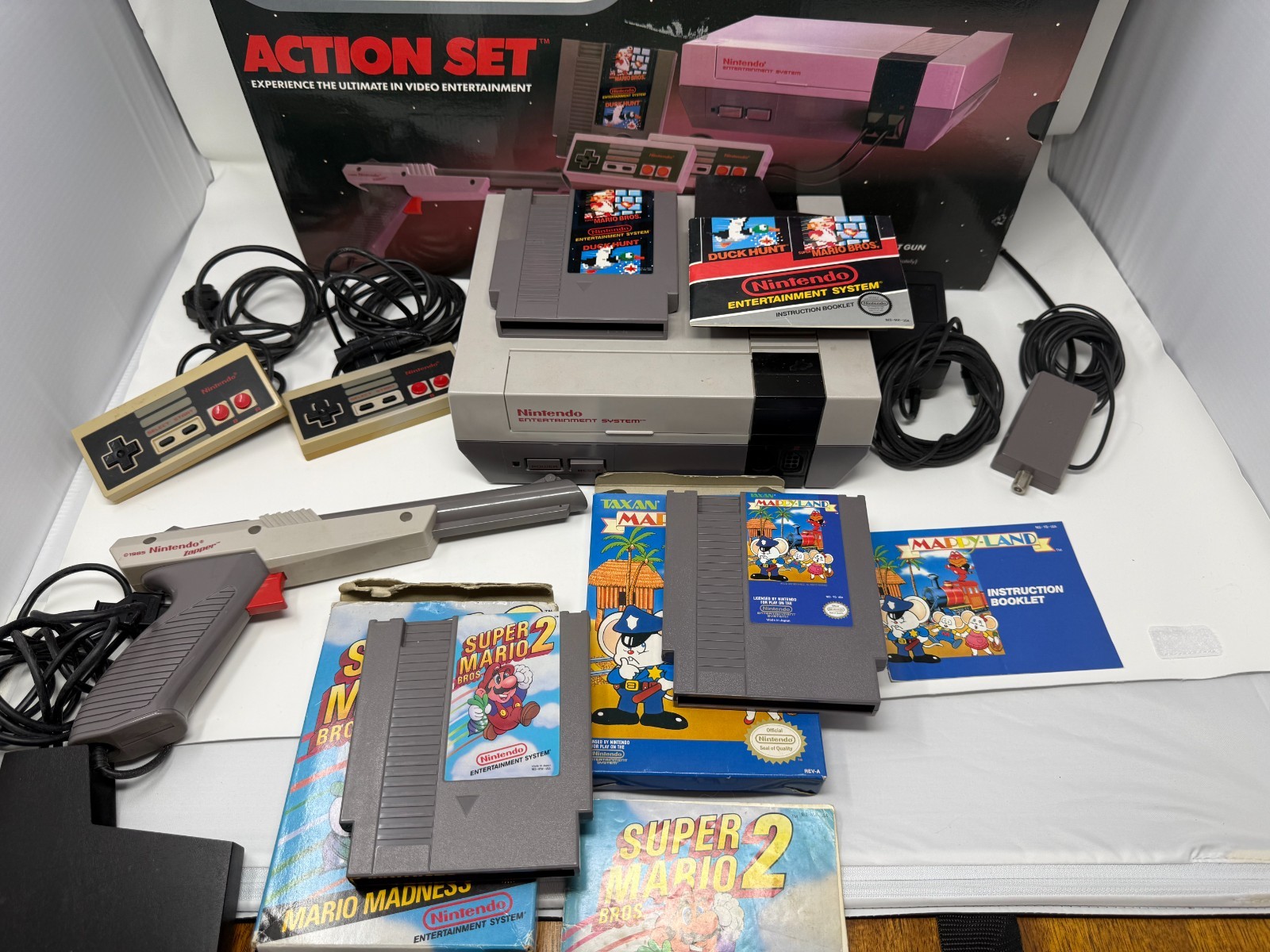 NES Action Set In Box + Super Mario Bros 2 and Mappy Land CIB Lot