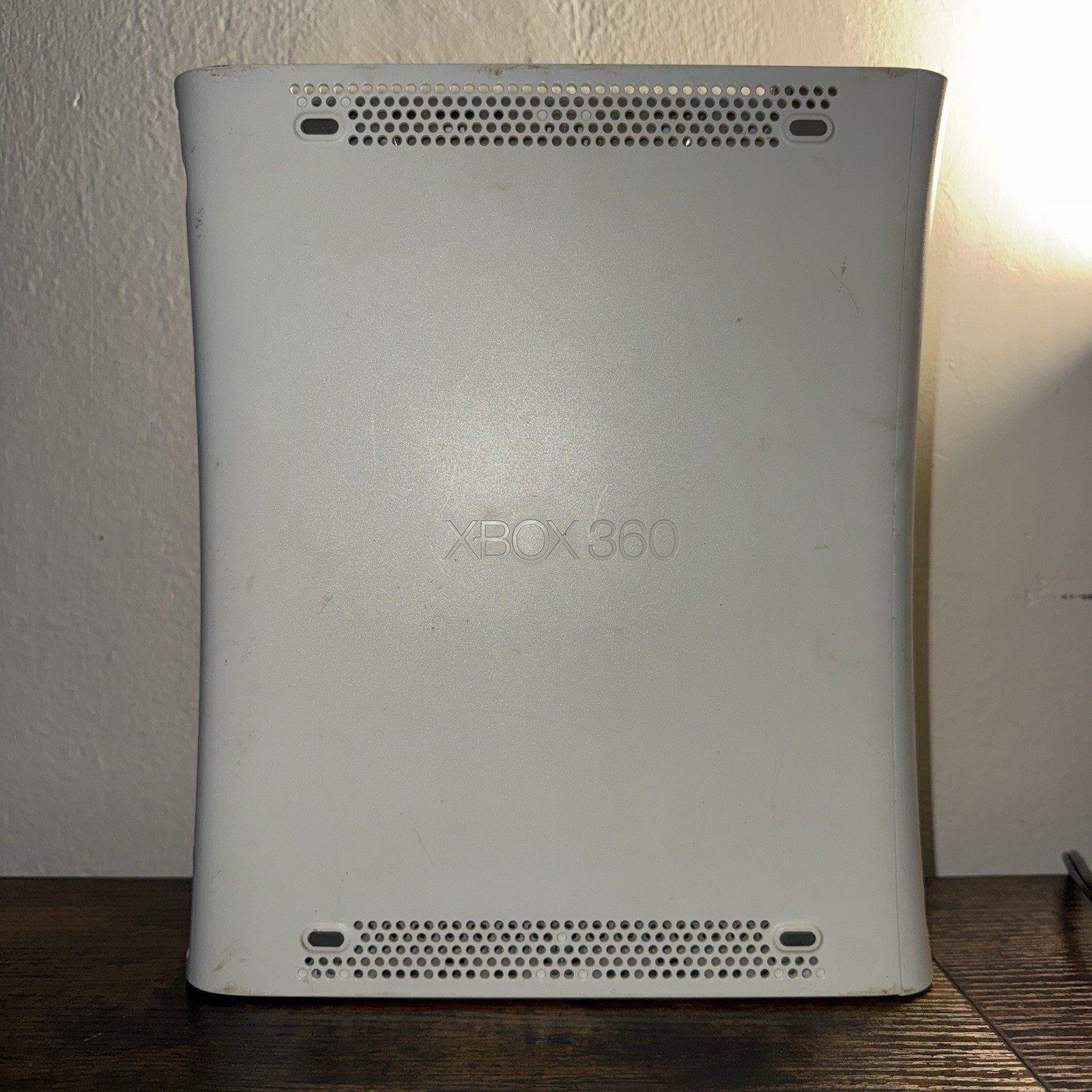 Microsoft Xbox 360 White Home Console Only Untested/ For Parts No Cords