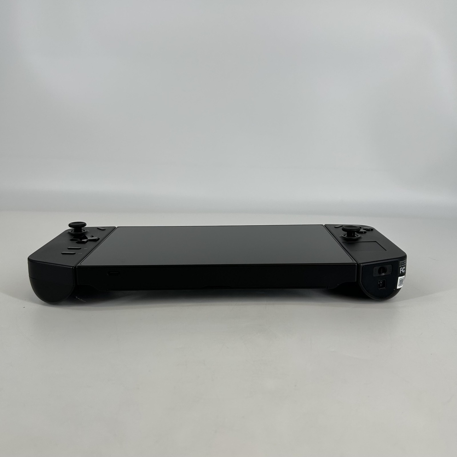 Lenovo Legion Go AMD Ryzen Z1 Extreme 16GB RAM 1TB w/ Case/Charger – Very Good
