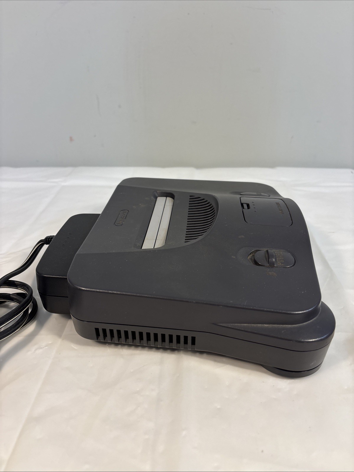 Nintendo 64 N64 Console w/ Memory Expansion 2 Controllers Games & Cords Untested