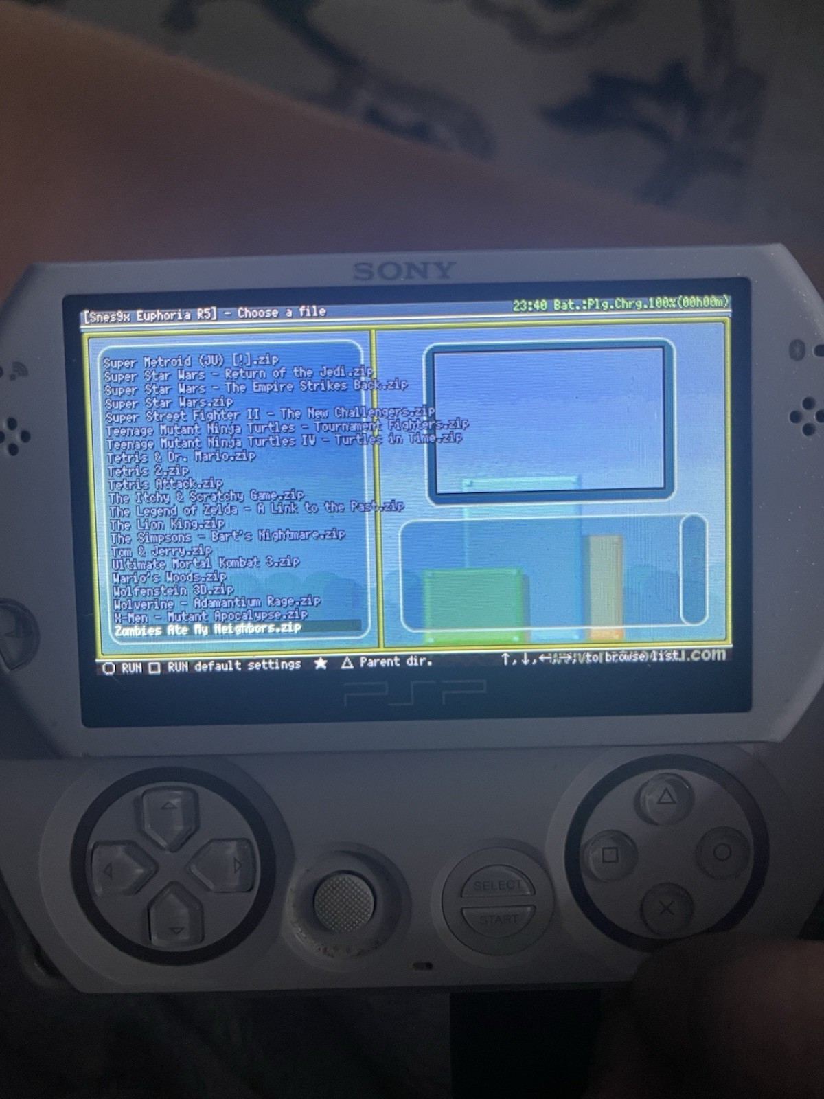 Sony PSP Go PSP-N1001 White 6870MB Wi-Fi Handheld Console *see description* SALE