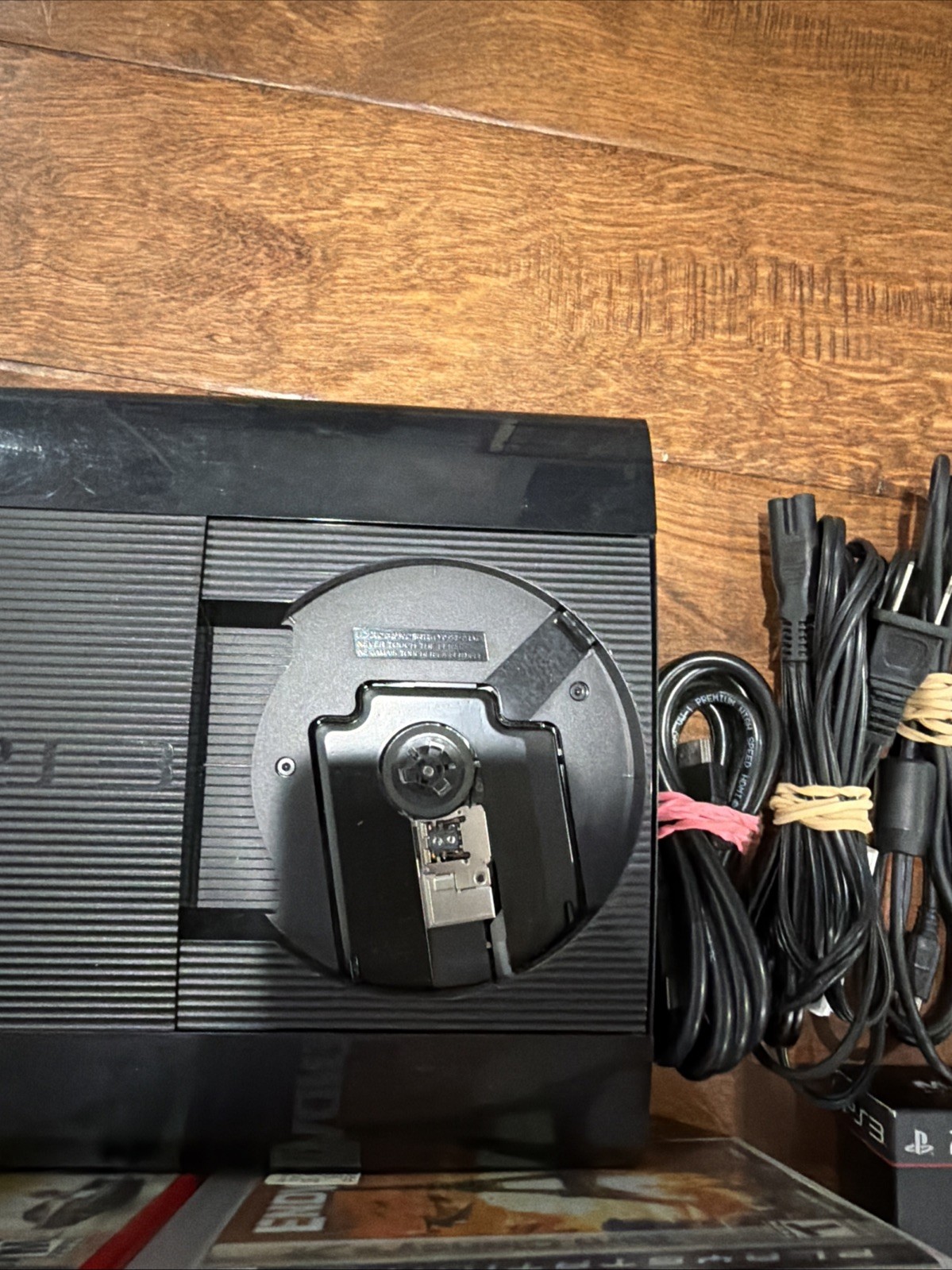 ✅ Sony PlayStation 3 12GB Super Slim 51 Games 2 Controls