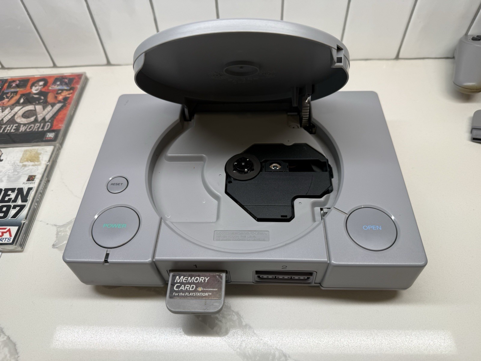 Sony Playstation PS1 SCPH-5501 Console And Game Lot – READ DESCRIPTION