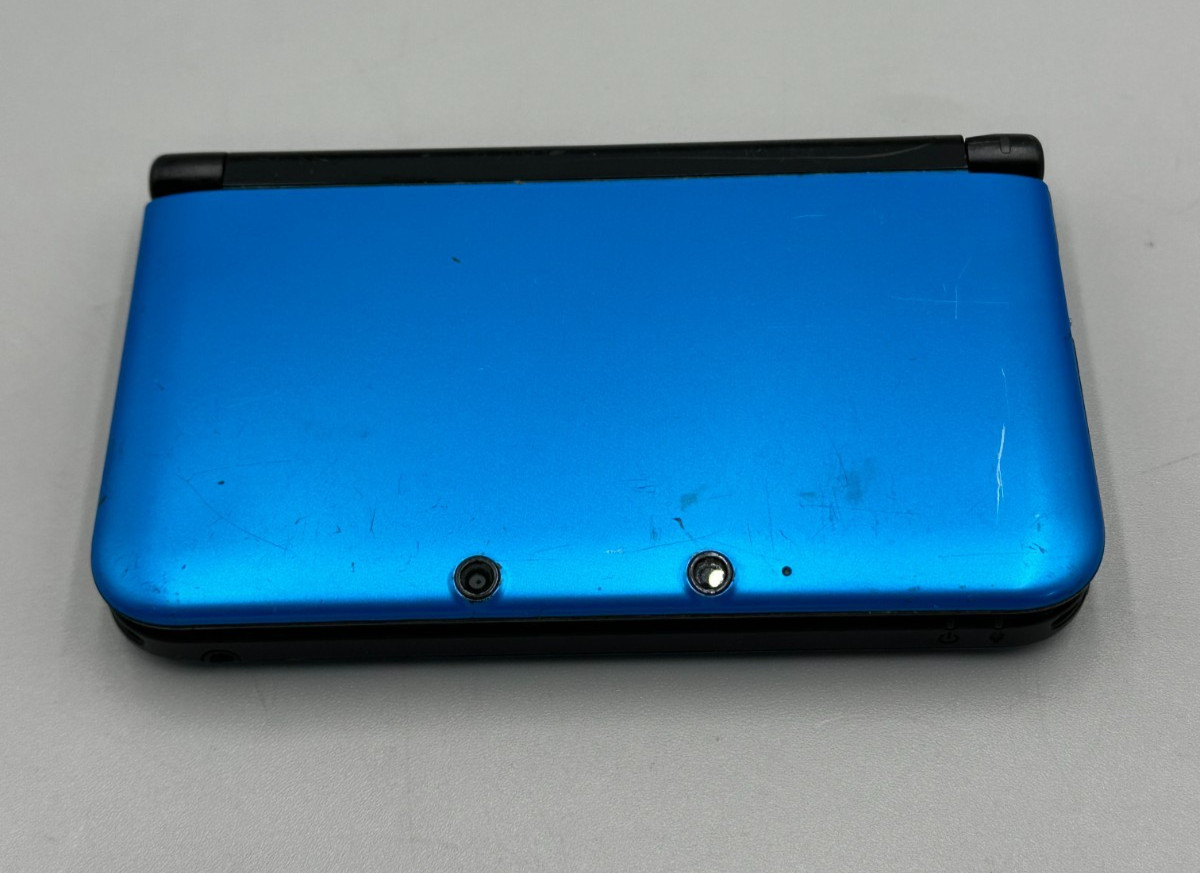 Nintendo 3DXL SPR-001 Handheld Game Console ONLY 4GB Blue With Stylus Fair