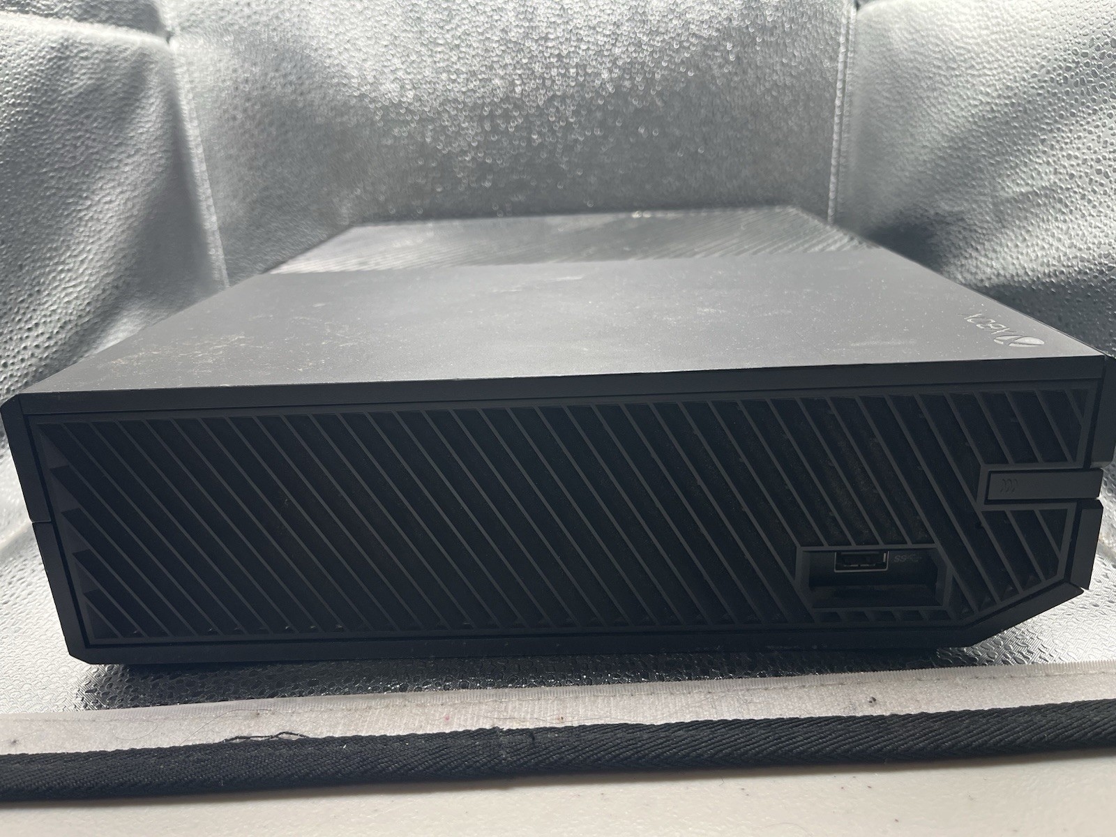 Microsoft Xbox One 1TB Console Black + Controller Tested Bundle