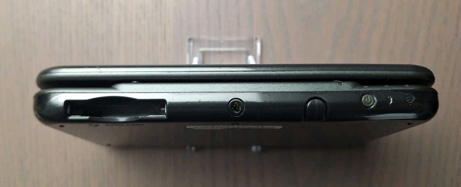 New Nintendo 3DS XL Metallic Black | Charger 32GB SD Card | REGION FREE TOP IPS