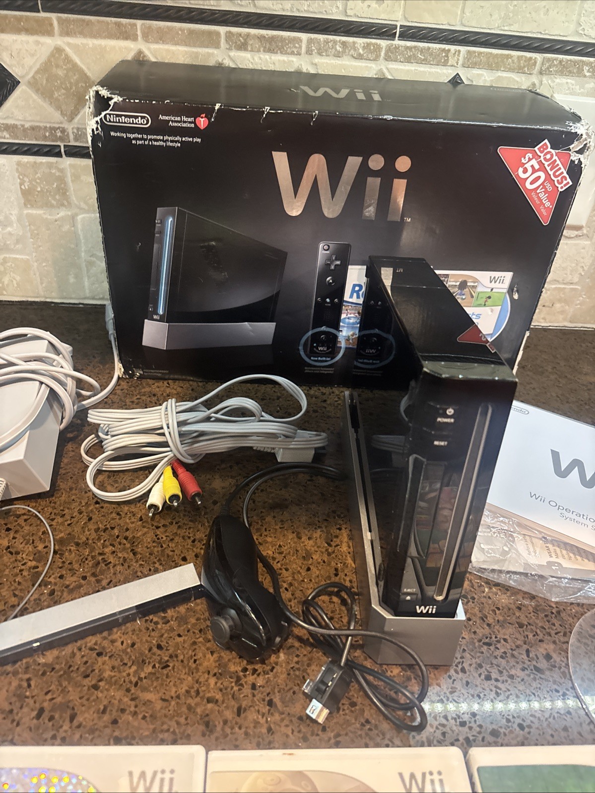 Nintendo Wii Console RVL-001 Black No cordless remote included