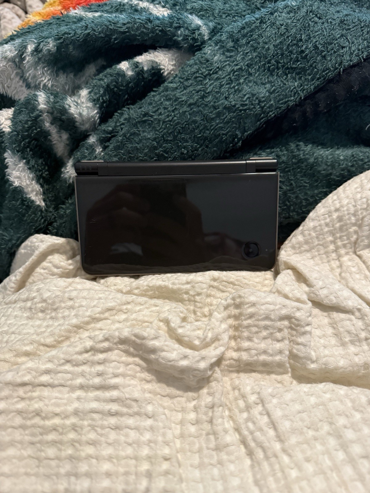 Nintendo DSi XL Handheld System Gray Wi-Fi NTSC-U/C (US/Canada) UTL-001