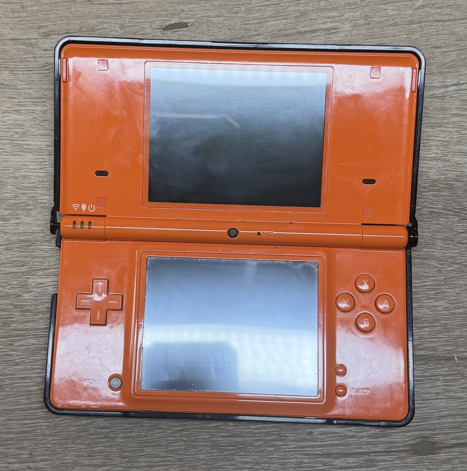 Nintendo DSi Orange Console Clean Tested Working Charger, Stylus, 4GB, Protector
