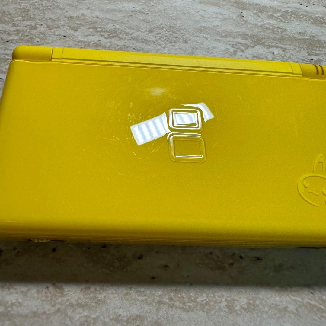 Nintendo DS Lite Pikachu Yellow Limited Edition Console Boxed Complete 7184