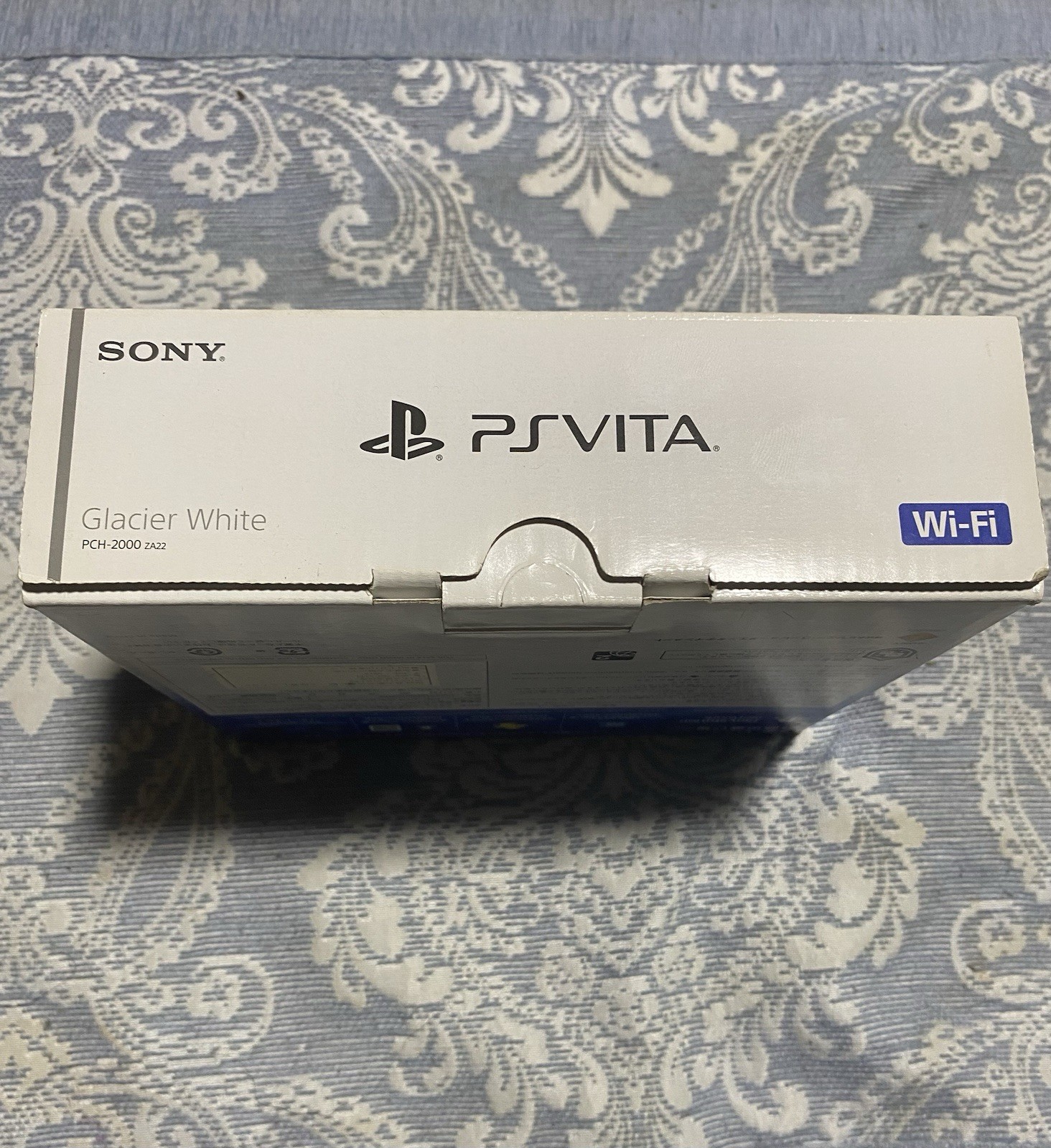 Sony PS Vita PCH-2000ZA22 1GB Handheld Console – Glacier White