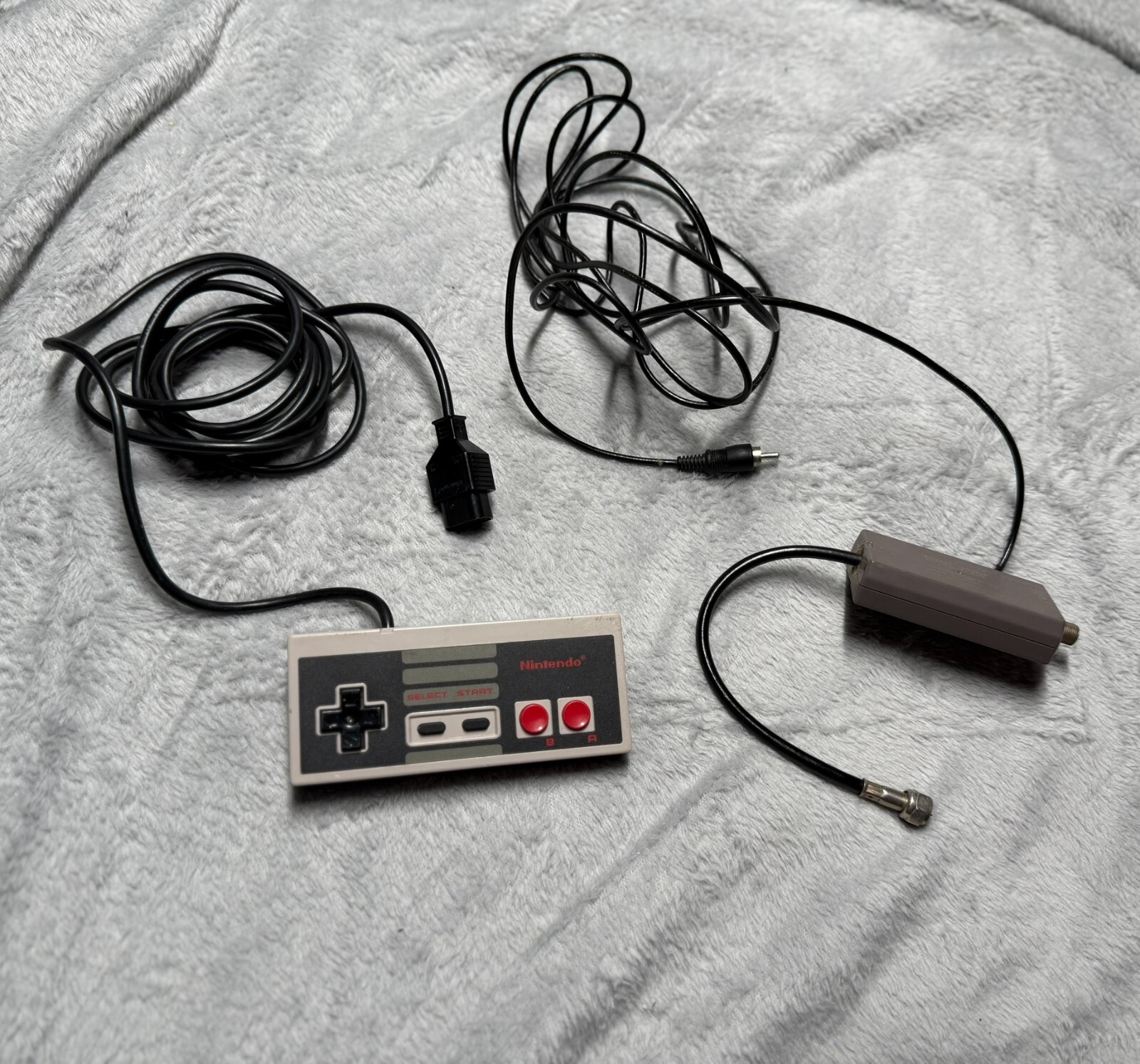 Nintendo NES Action Set Home Console – White/Gray (Model No. NES-001)