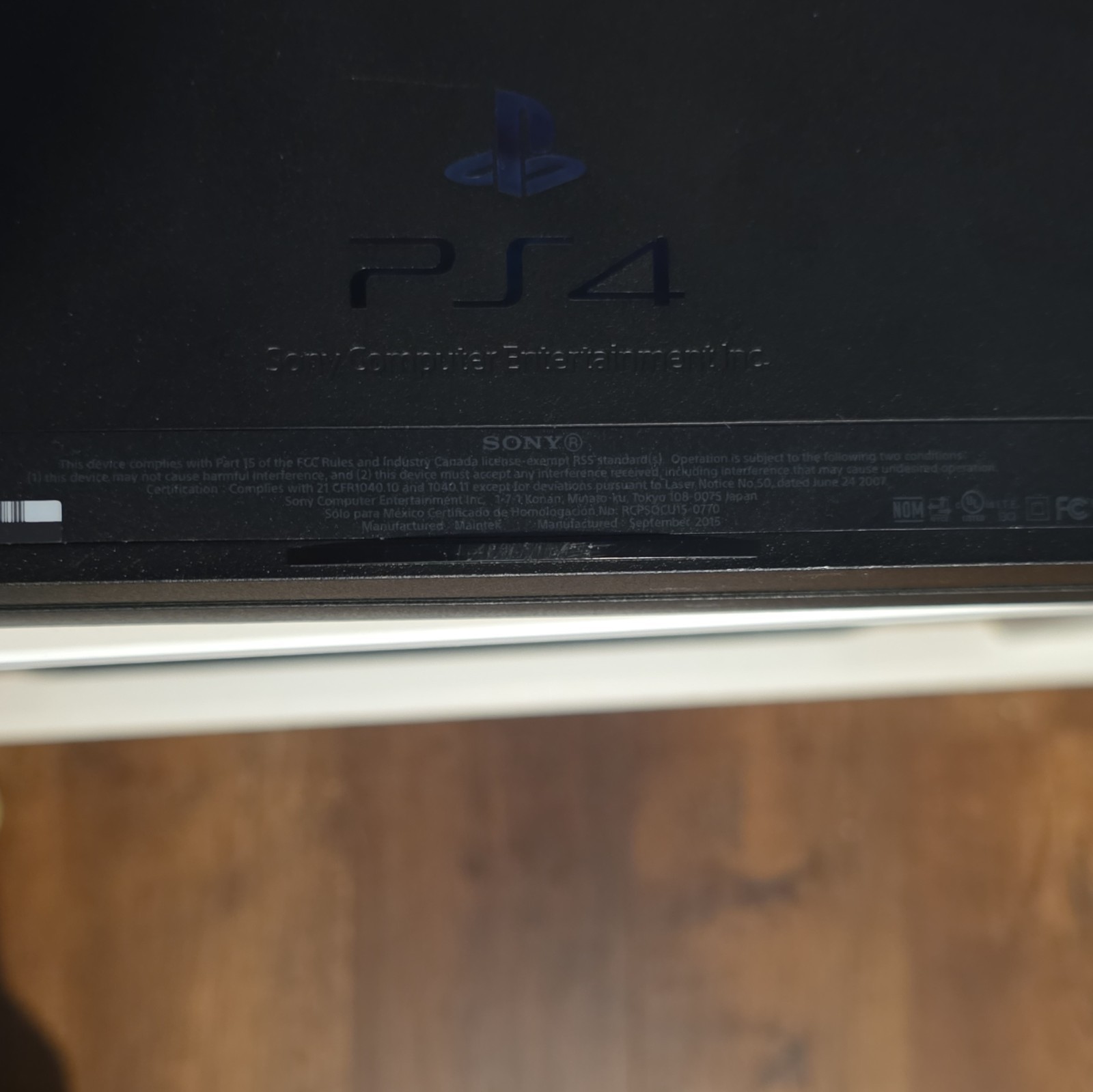 Sony PlayStation 4 PS4 CUH-1215A Black 500GB Wi-Fi 1080p Console Gold Controller