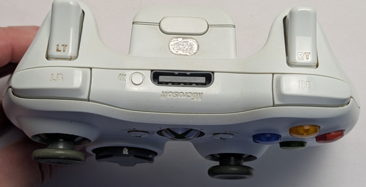 Xbox 360 S Slim 4gb Console Bundle NO POWER CORD Controller Game Tested