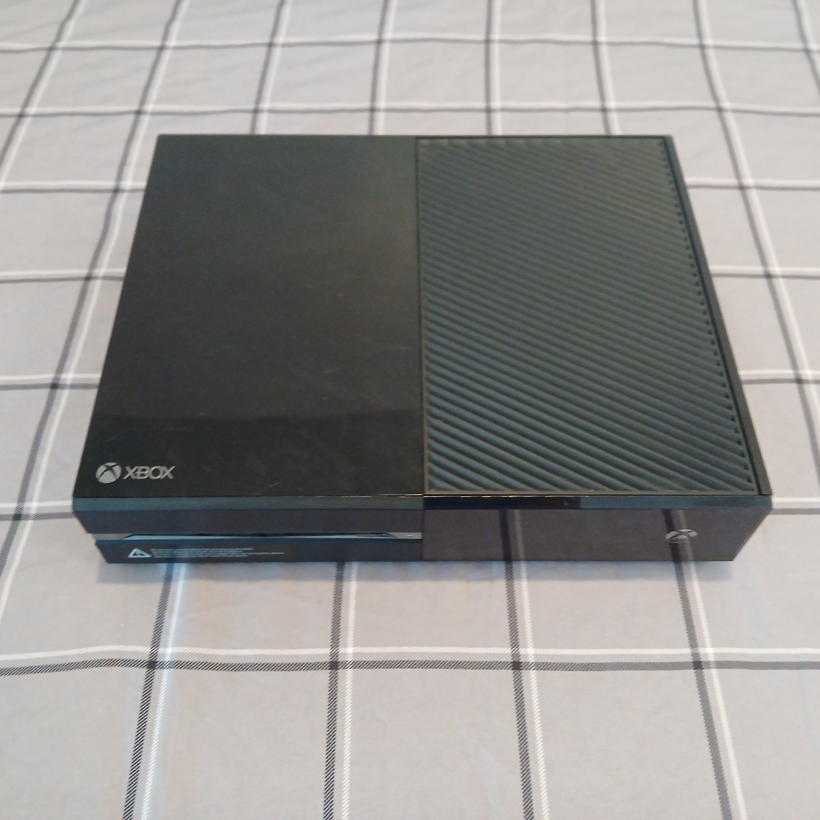 Microsoft Xbox One 500GB Console – Tested Working Clean w/ Madden 18