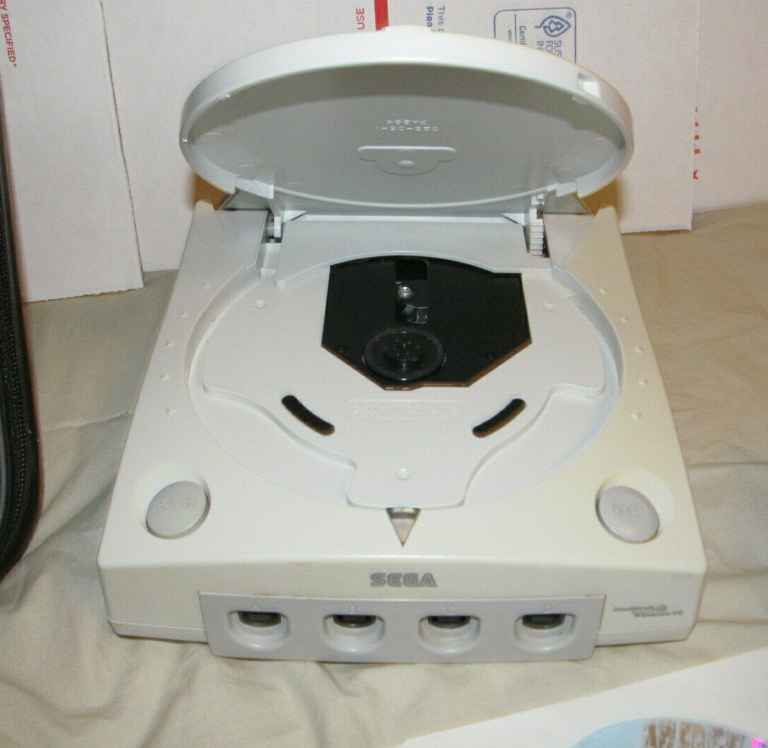 Sega Dreamcast Console System 11 Game Bundle Lot w/ RaRe Blaze Case Rev 0 Model