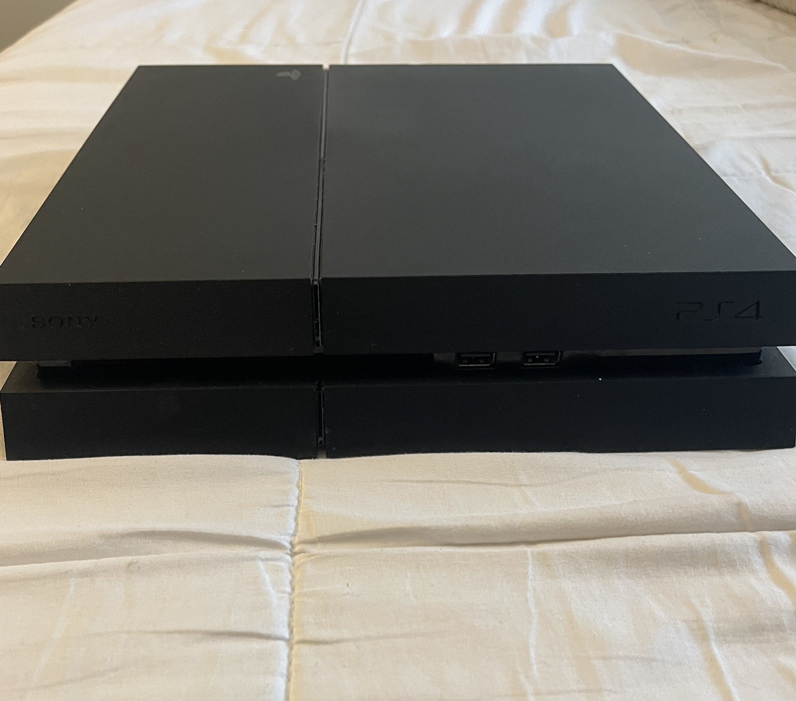 Working PS4 500GB console, w/power cord, PS4 controller, and 5 PS4 games