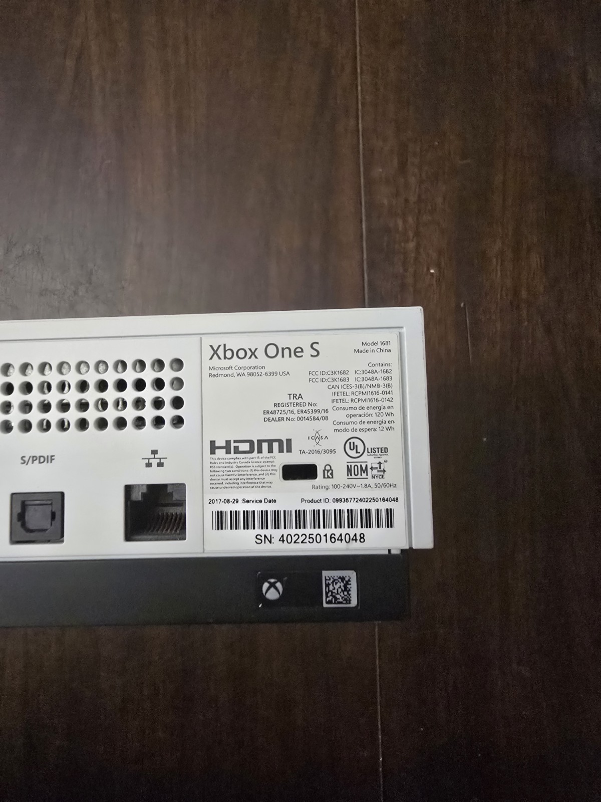 Microsoft Xbox One S White 1681 Console Bundle 500GB w/Controller +1 Game TESTED