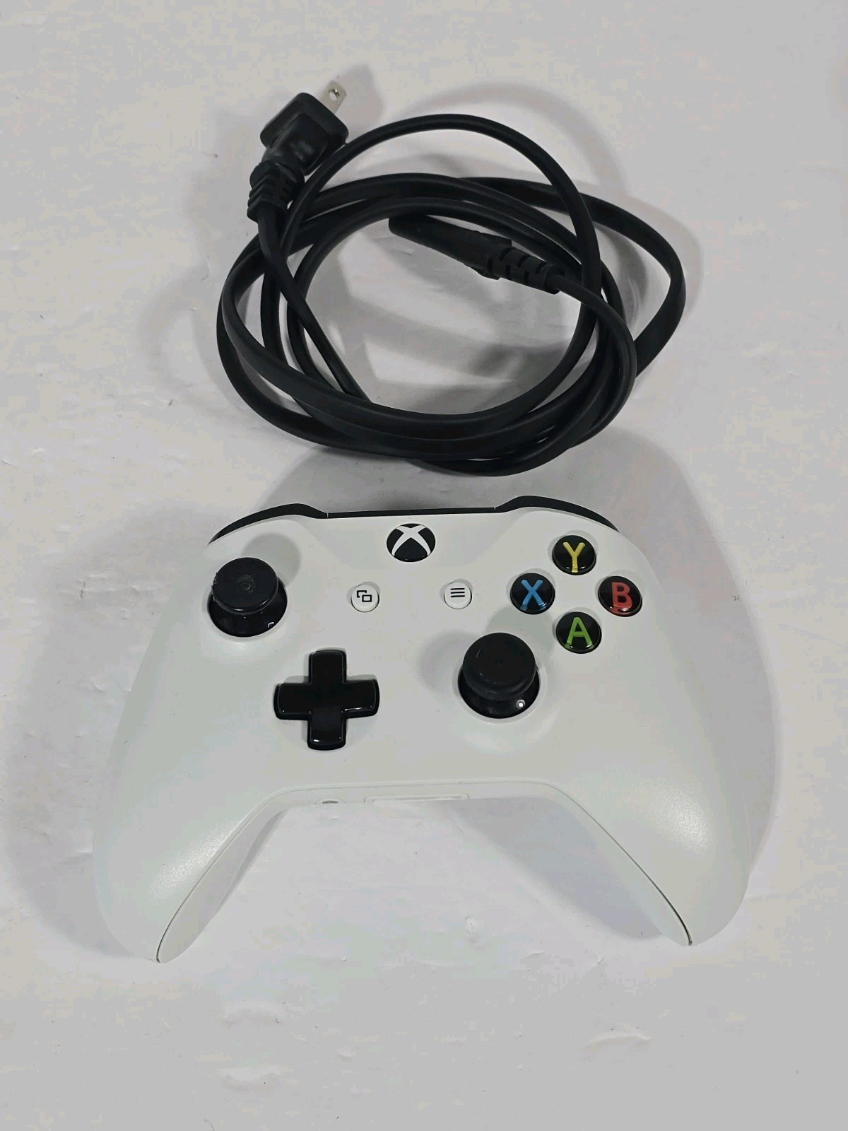 Digital Xbox One S 500GB – w/ Power Cable And Original Controller – Tested