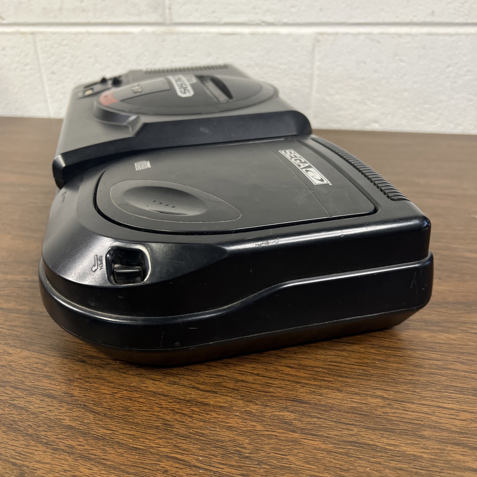 SEGA Genesis Model 1 1601 SEGA CD Model 2 MK-4102 2 Controllers Working NO CORDS
