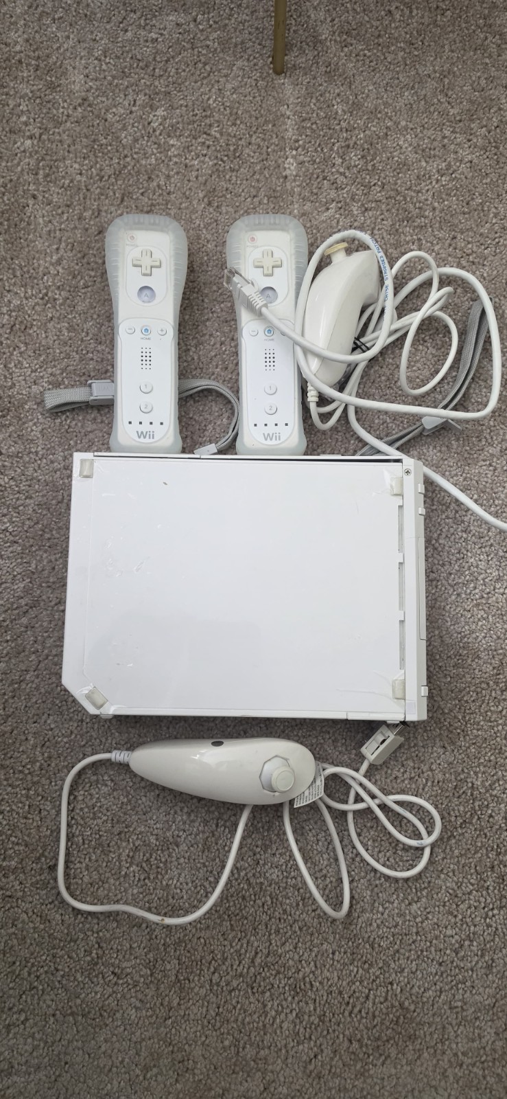 Nintendo Wii RVL-001 512 MB Home Console – White