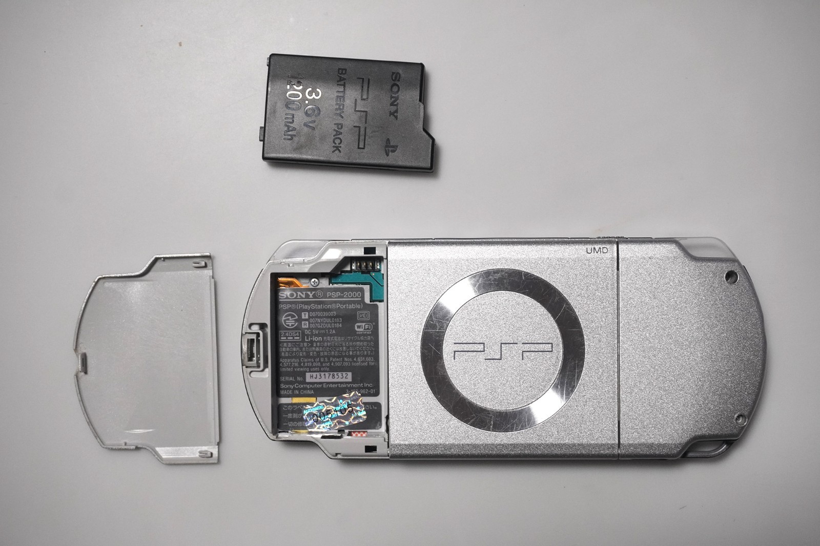 PSP-2000 Metallic Silver Japan PlayStation Portable system US Seller