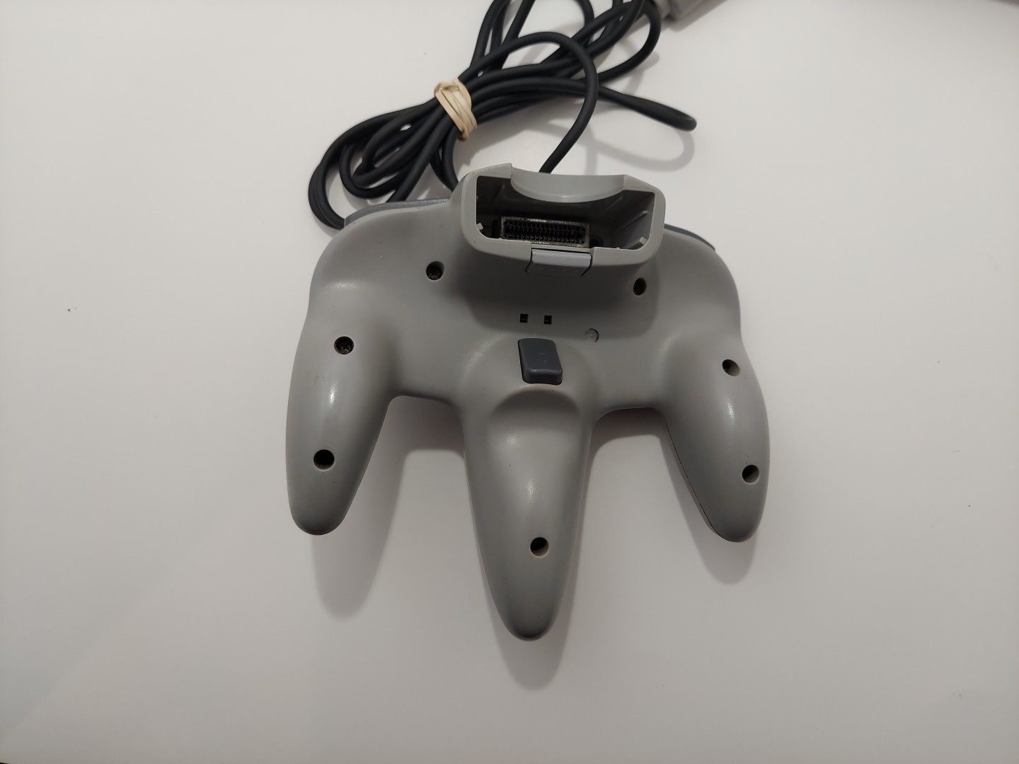Nintendo 64 N64 Console Bundle NUS-001 (USA) Oem Controller, Game and wires!!