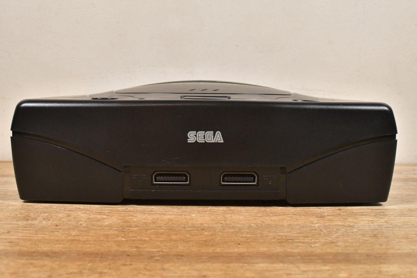 Sega Saturn System Console in Retail Box + 2 Controllers AV & Power Cables