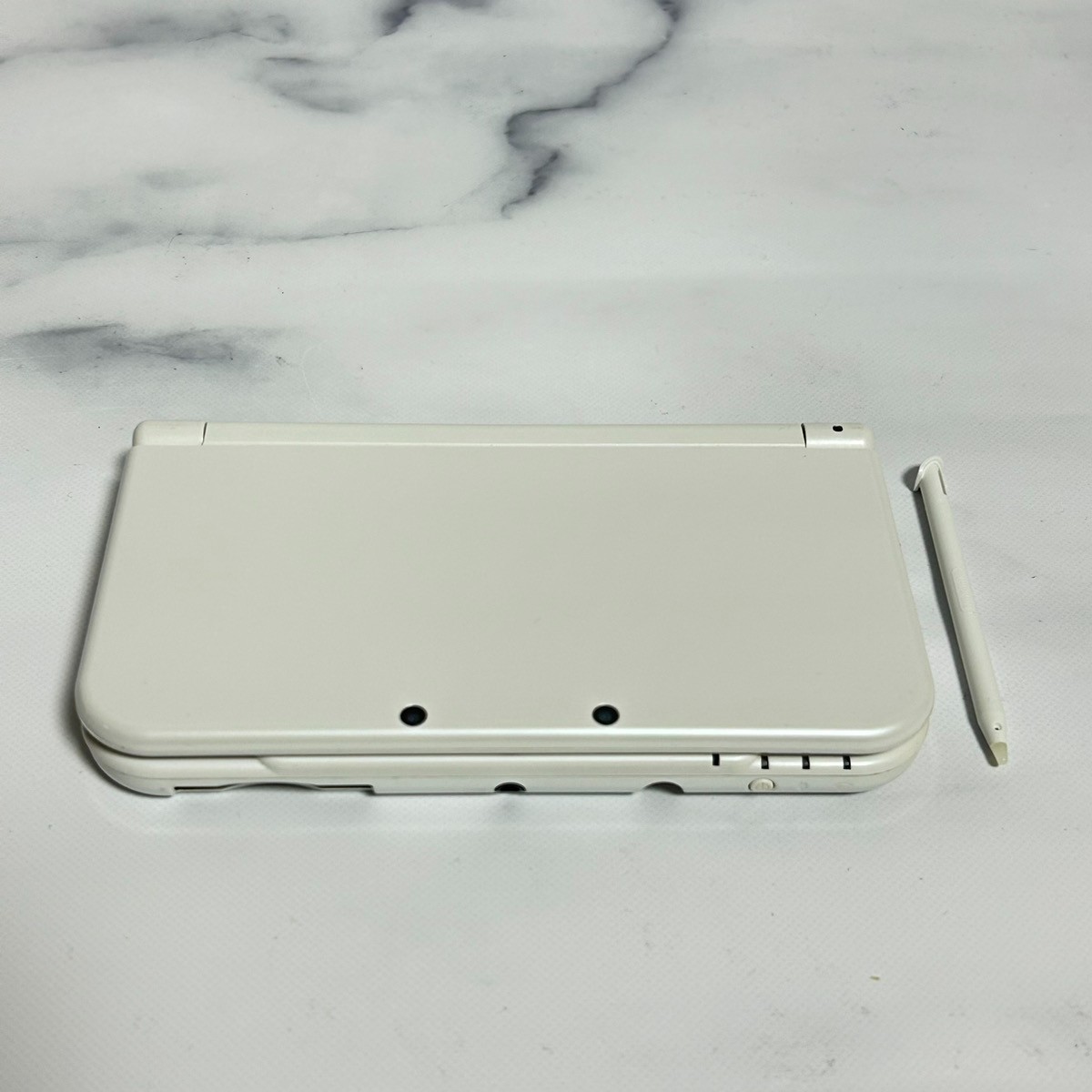 Nintendo New 3DS LL XL Console region free / Charger SD card from US