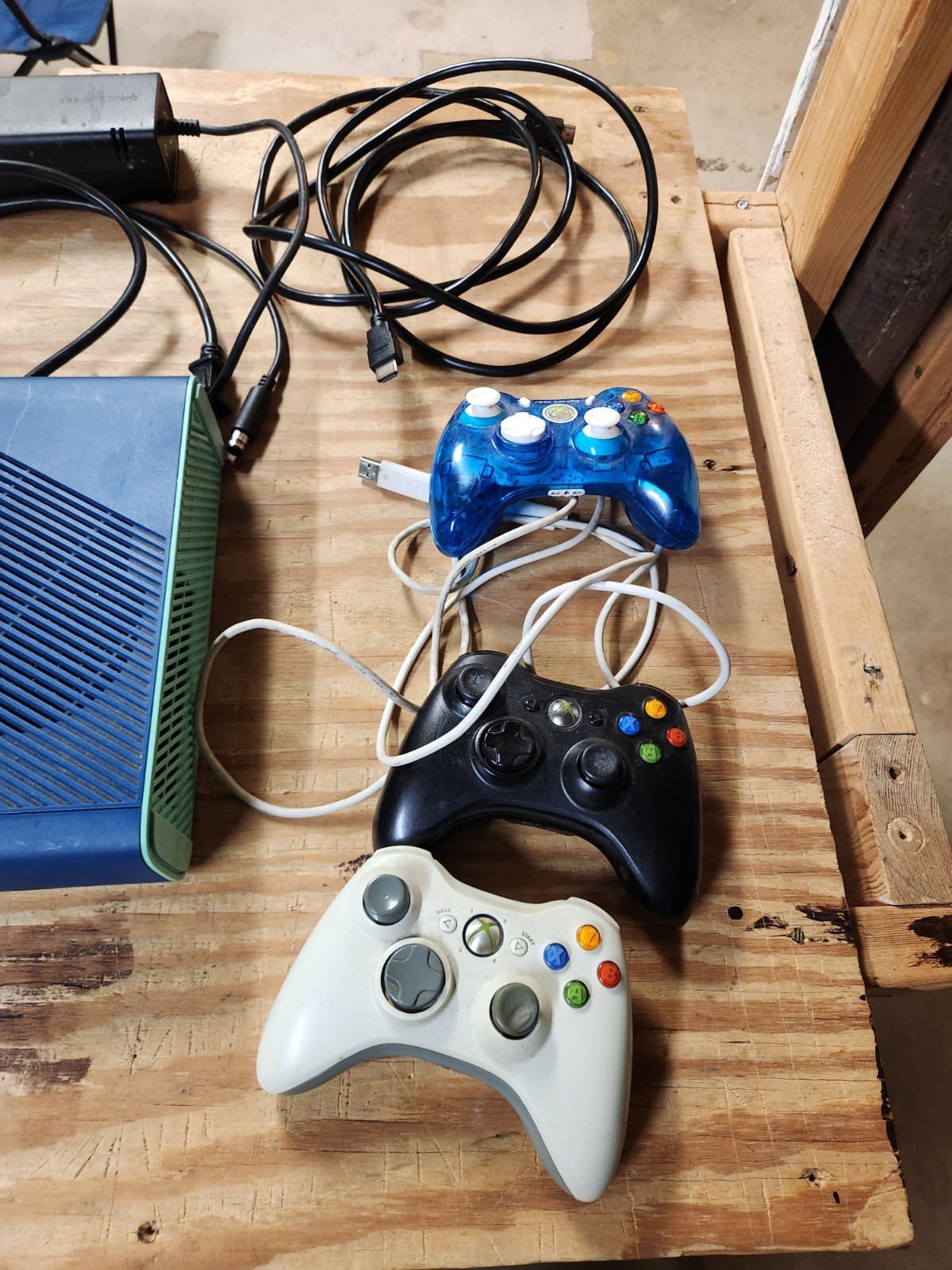 Microsoft Xbox 360 E 500GB Console Gaming System 1538 Blue Controllers Games