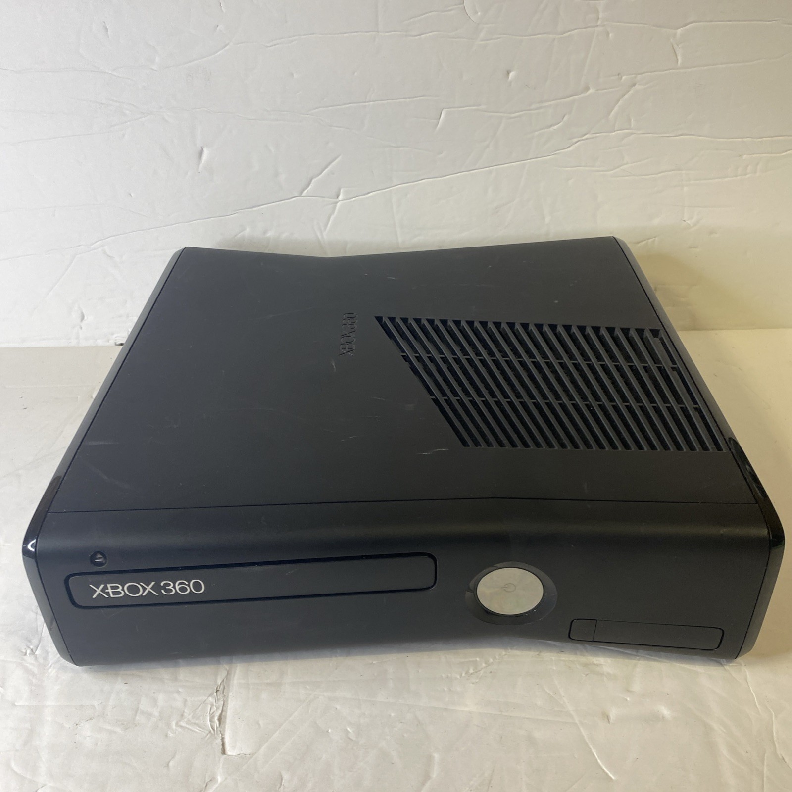 Microsoft Xbox 360 S 4GB Console Black Model 1439