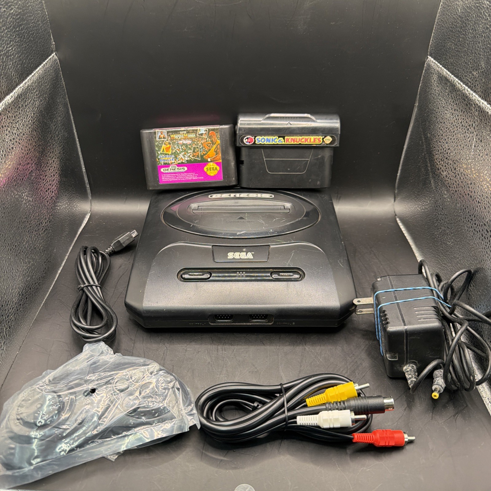 Original OEM Sega Genesis System Model 2 Console Complete w/ Wrestle Mania/sonic