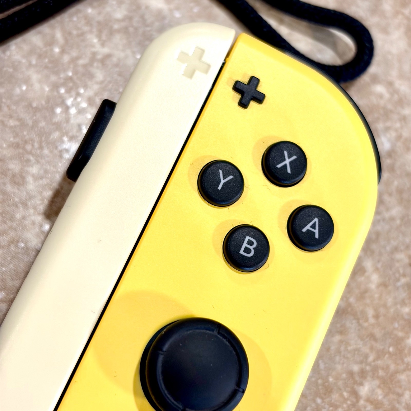 Pokemon Let’s Go Eevee Pikachu OEM Nintendo Switch Joy-Con (L)/(R) DOCK Official