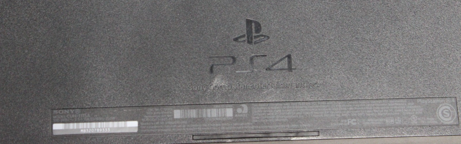 Sony PlayStation 4 500GB Console W/ Kingdom Hearts & Call of Duty WWII CUH-115A