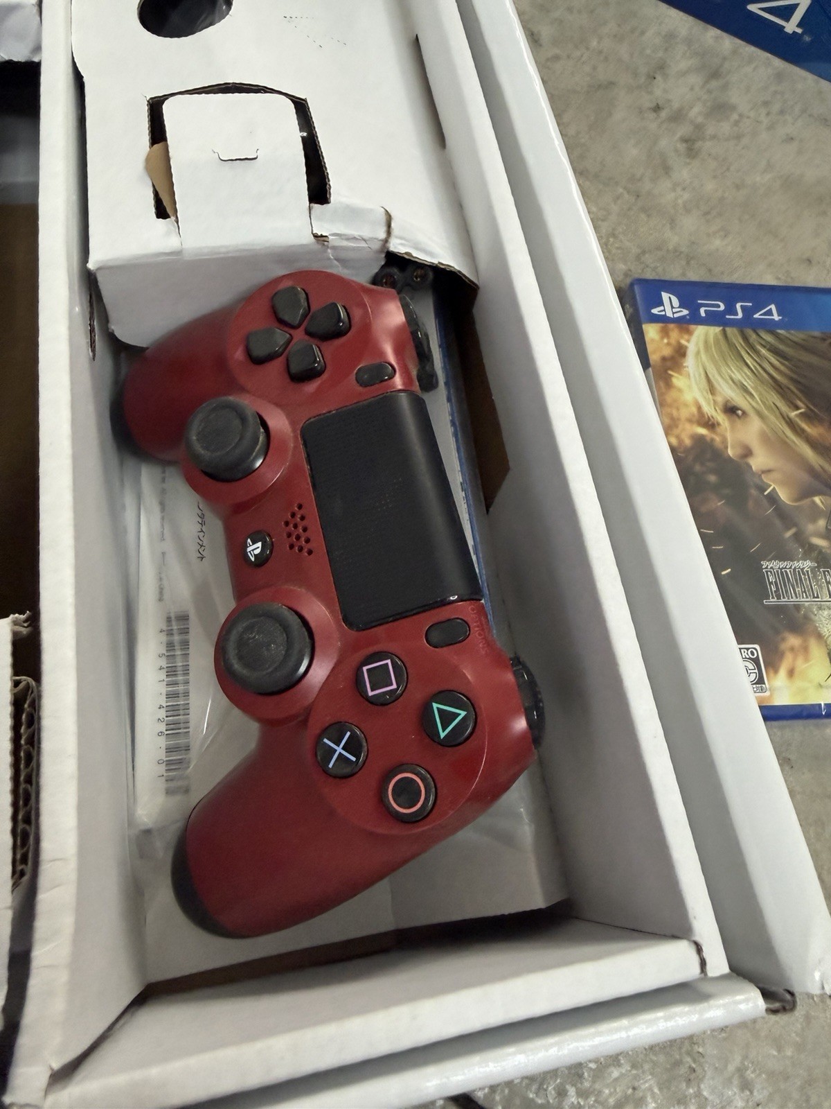 Sony PlayStation 4 FINAL FANTASY Type-0 HD Suzaku Edition 500GB Red Console