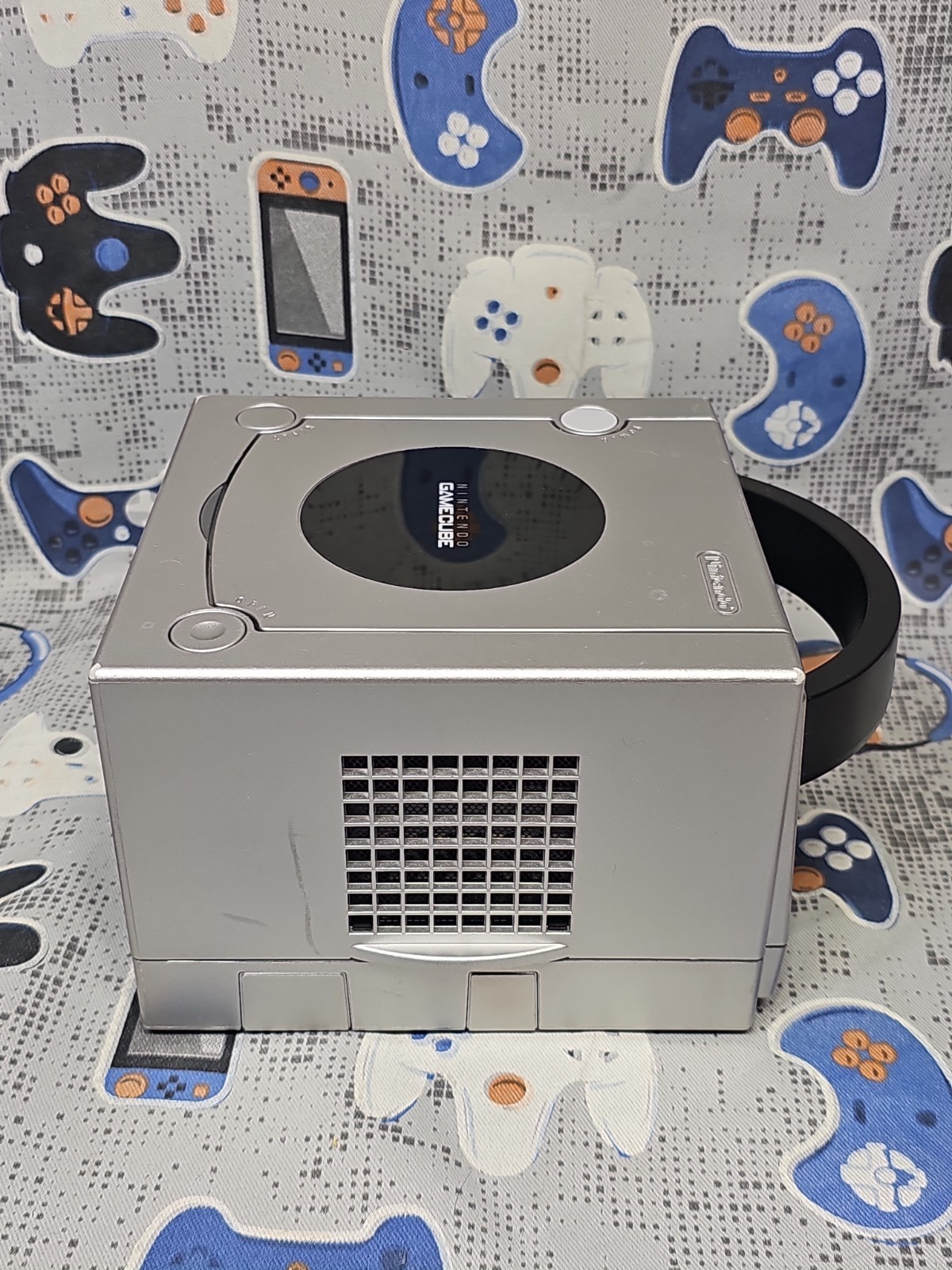 Nintendo GameCube Silver – DOL-101 USA w/Controller & Cords CONDITION TESTED #2