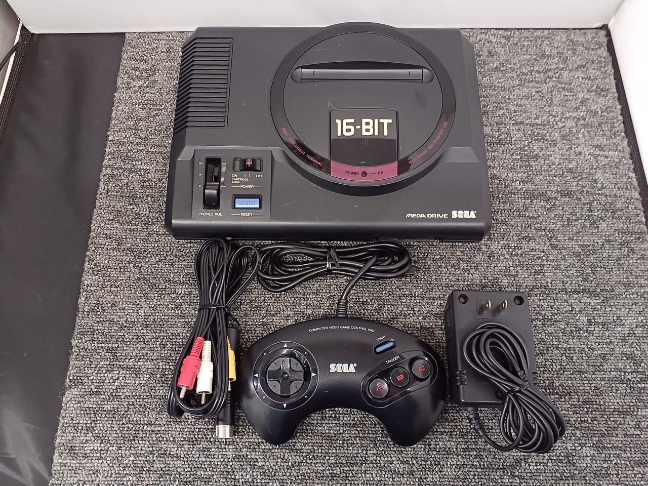 Mega Drive SEGA model number: HAA-2510 16BIT