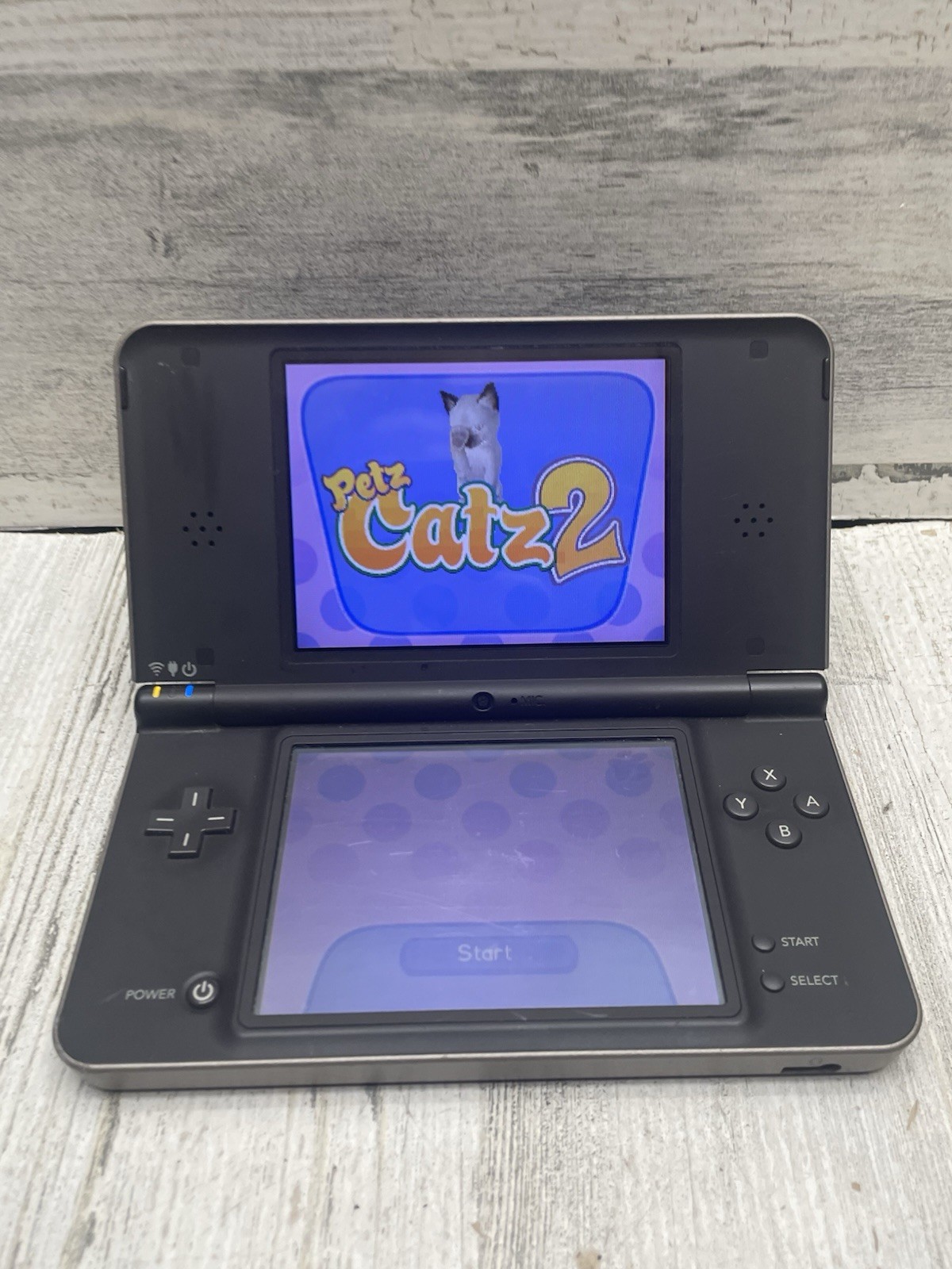Nintendo UTL-001 DSi XL Gray Bronze Handheld System w/ Charger – Tested