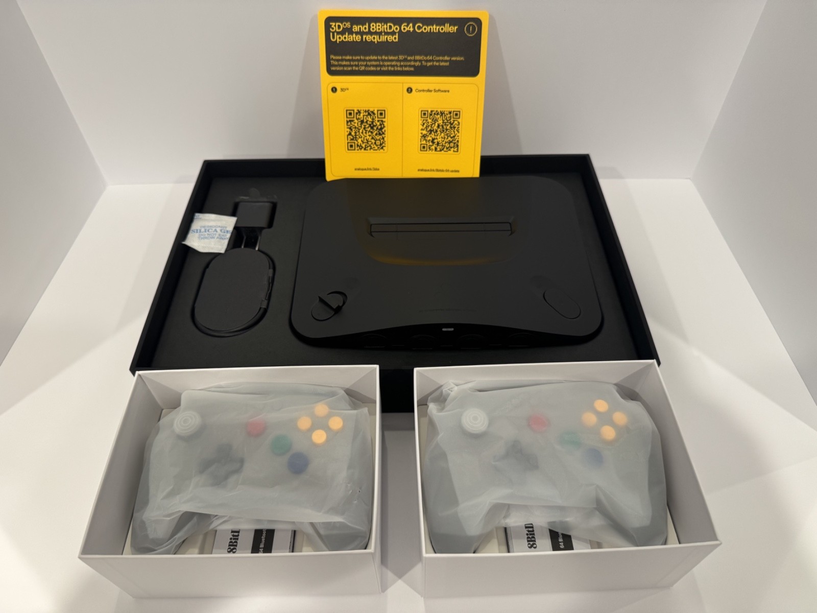 Analogue 3D Black N64 FPGA Console With 2 8Bitdo 64 Bluetooth Controllers