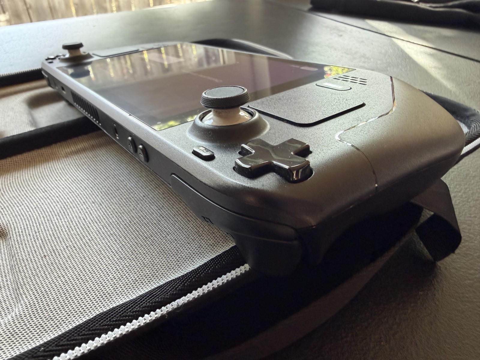 Valve Steam Deck LCD 512GB Anti-Glare Handheld Console w/ Case Charger and Pouch