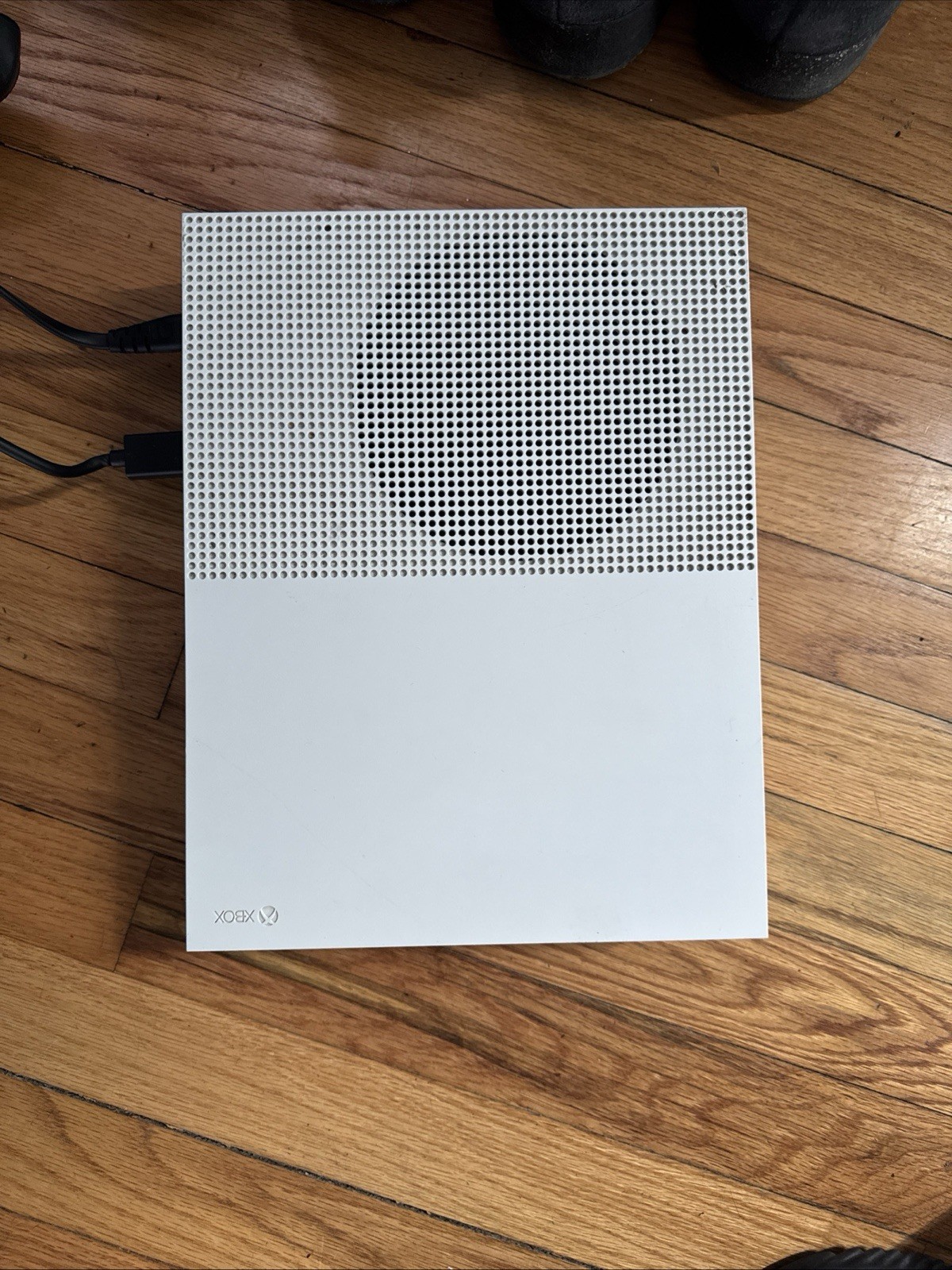 XBOX One S Console – HDMI, power cord, and 3 games included
