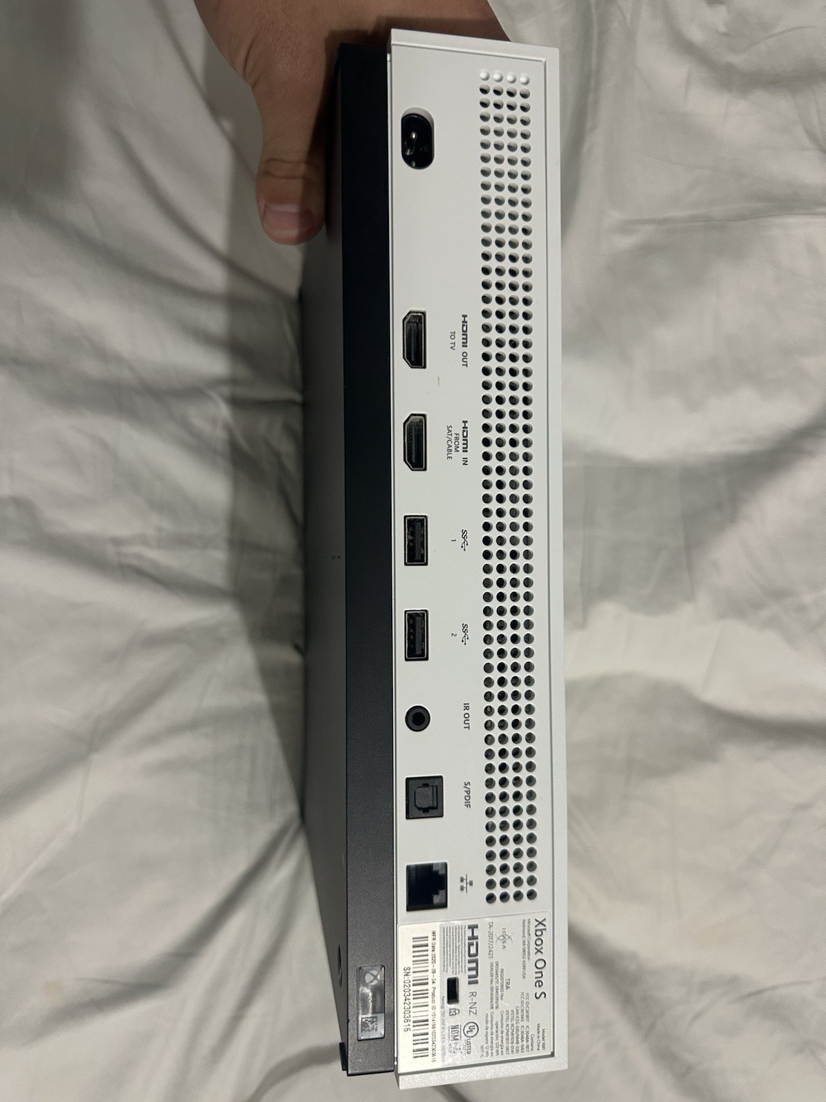 Microsoft Xbox One S White 1TB 4K UHD Console MPN 1681 w/2 Controllers + HDMI